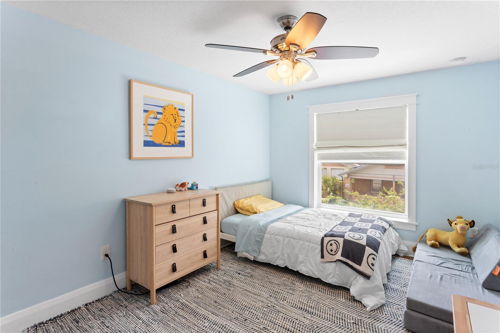 Image 20 of 31 For 117 Giddens Avenue