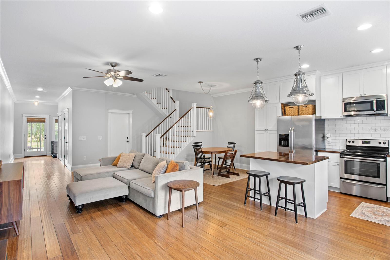 Image 9 of 31 For 117 Giddens Avenue