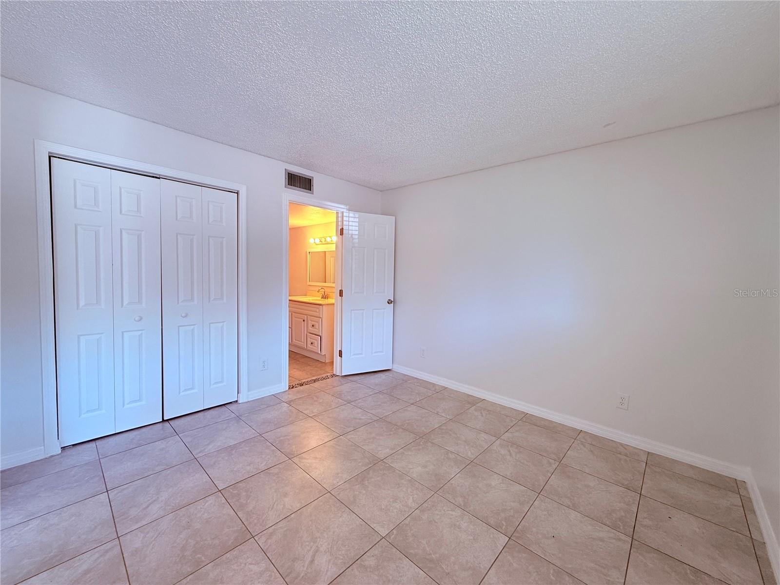 Image 19 of 29 For 6332 Newtown Cir  A4