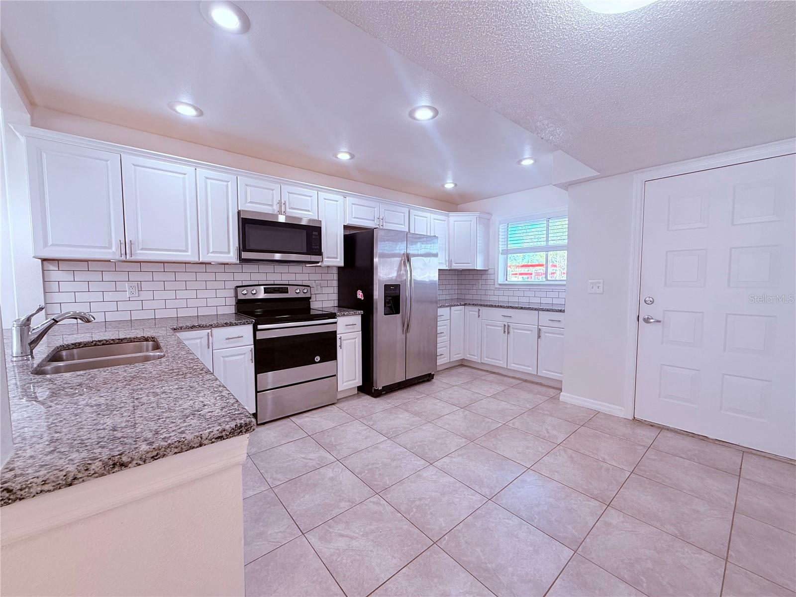 Image 8 of 29 For 6332 Newtown Cir  A4