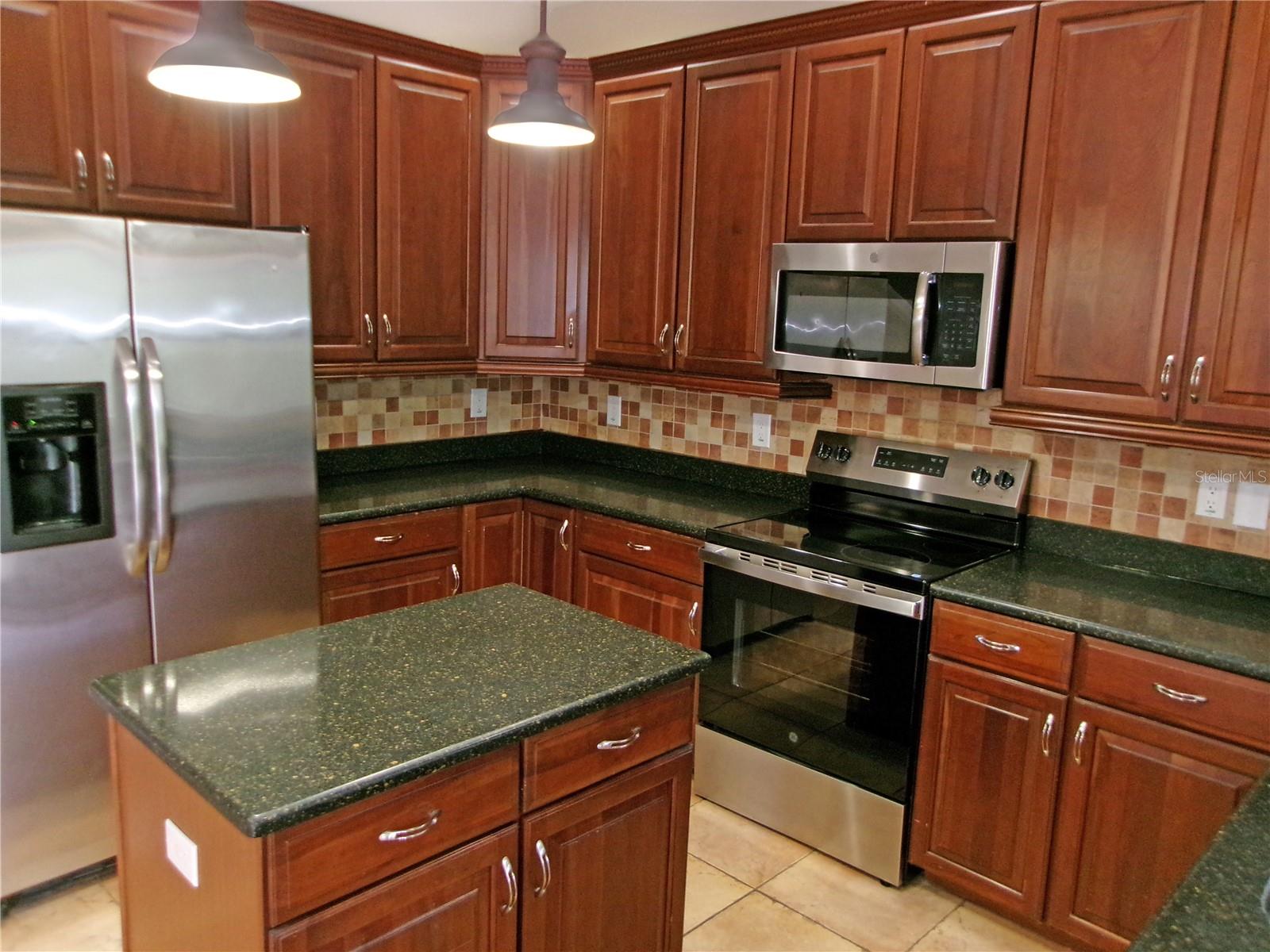 Image 5 of 13 For 11314 Oyster Bay Circle