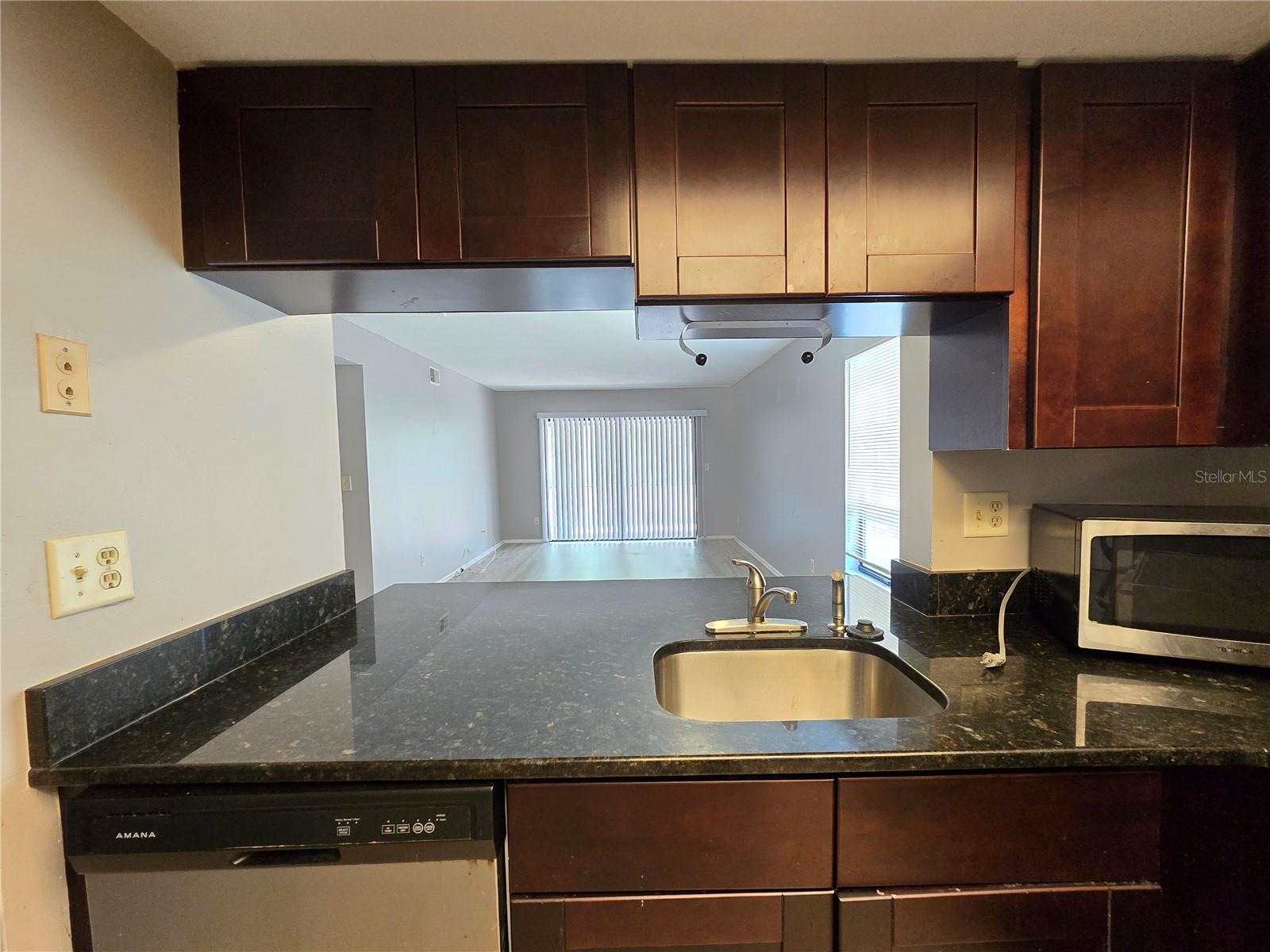 Image 11 of 23 For 7838 Niagara Avenue 305