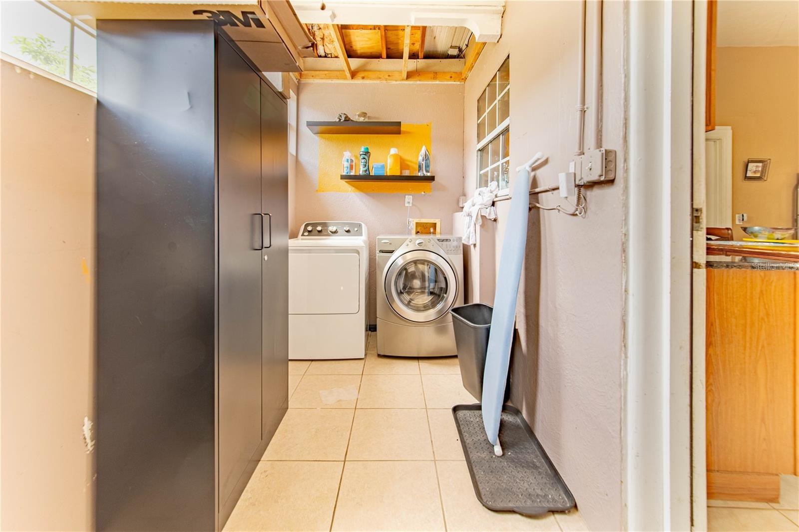 Image 19 of 22 For 3321 Woodlawn Avenue