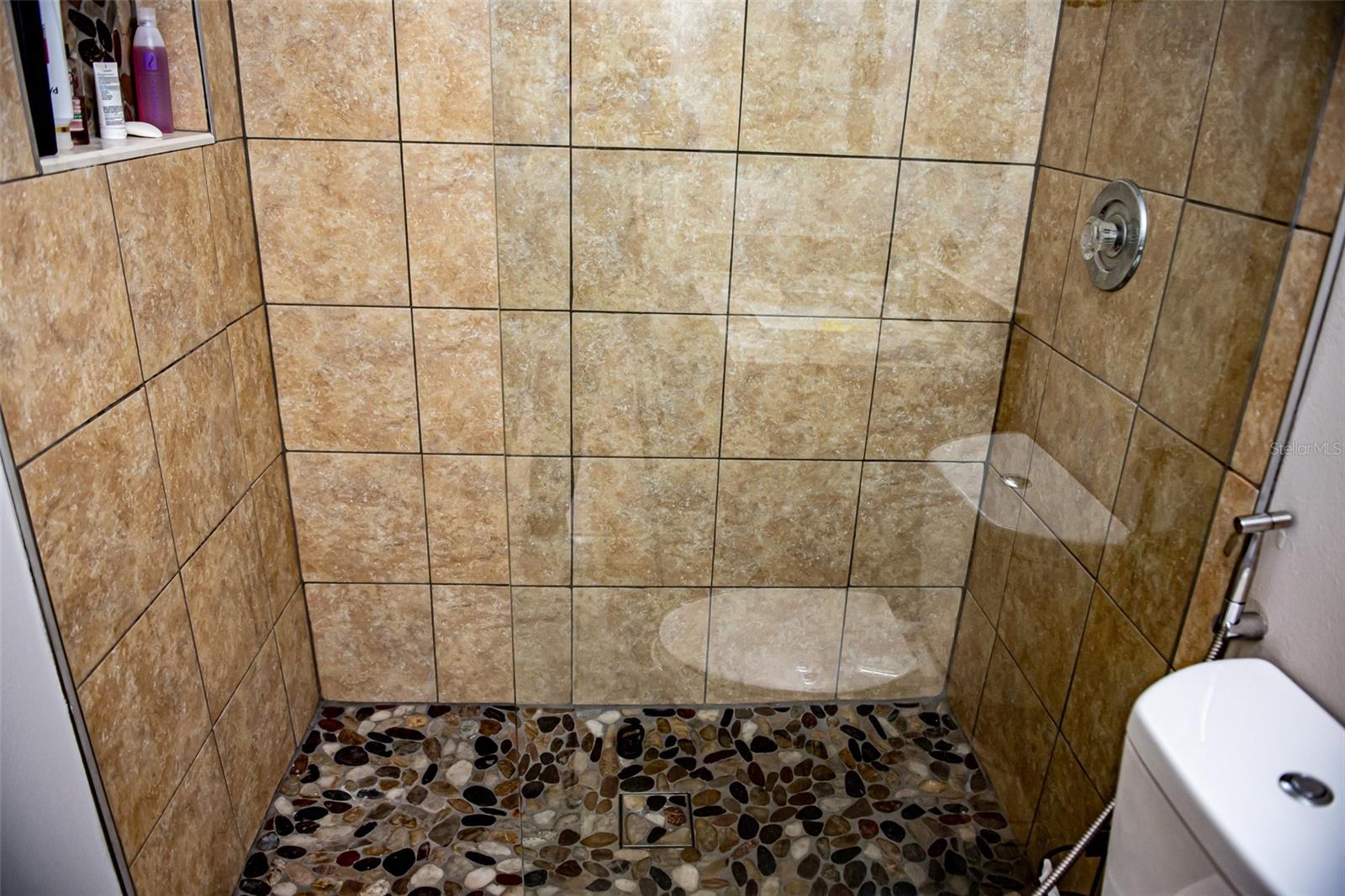 Image 21 of 23 For 2651 Michael Place 307