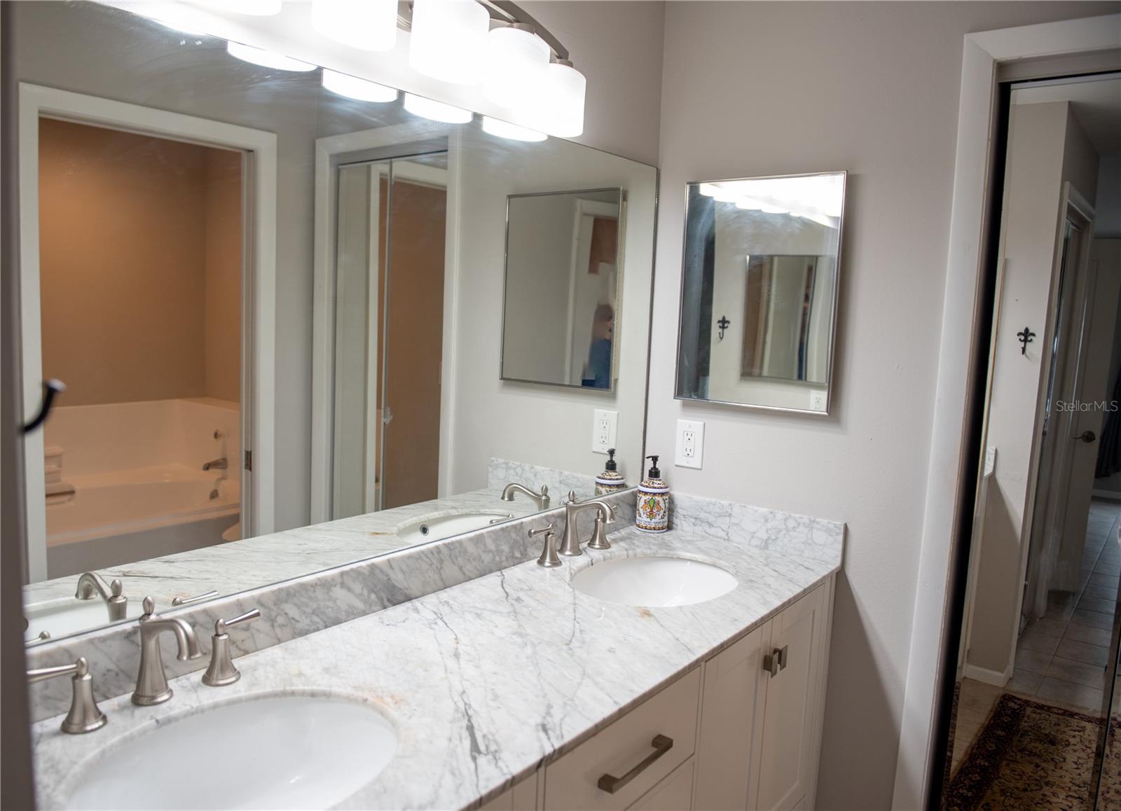 Image 5 of 23 For 2651 Michael Place 307