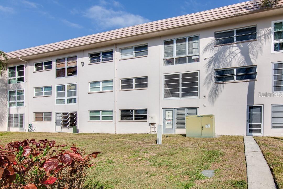 Image 24 of 27 For 1303 Hercules Avenue 19