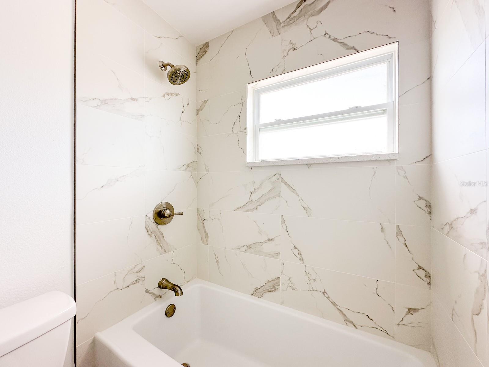 Image 17 of 67 For 11295 1st Street E