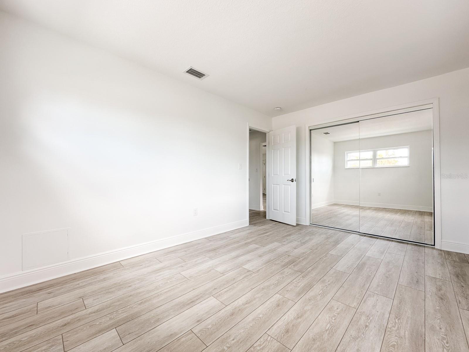 Image 20 of 67 For 11295 1st Street E