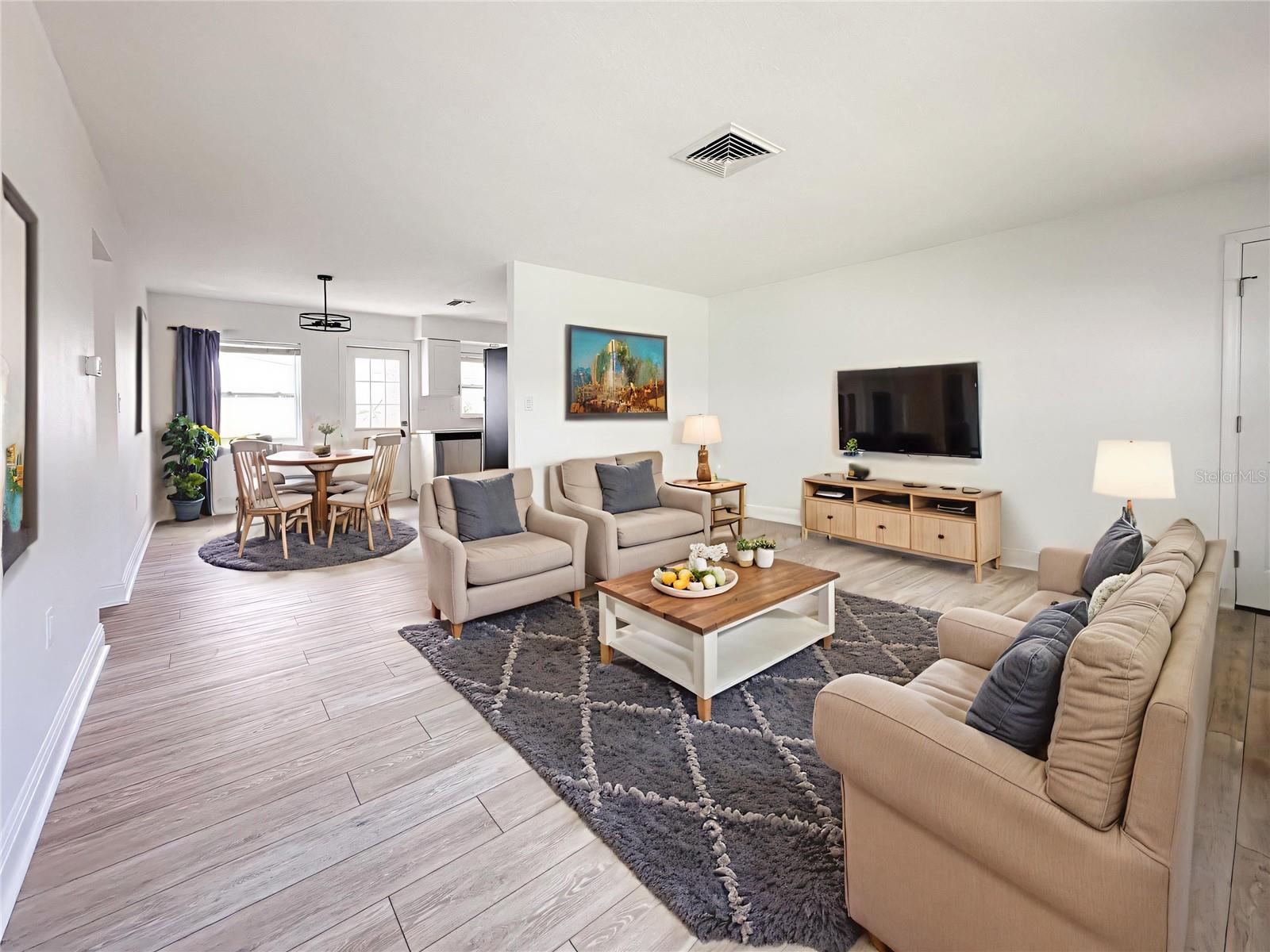 Image 3 of 67 For 11295 1st Street E