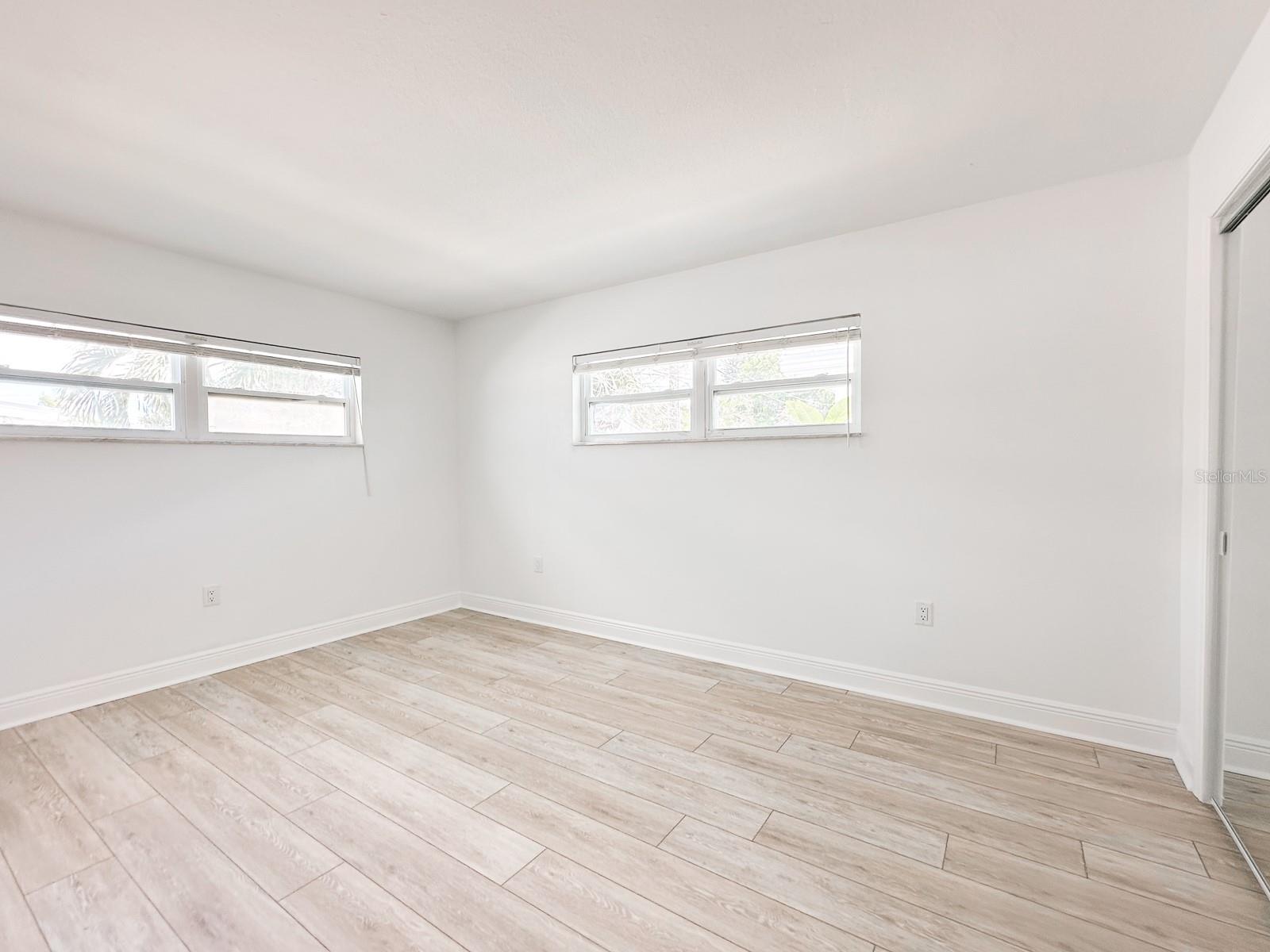 Image 38 of 67 For 11295 1st Street E