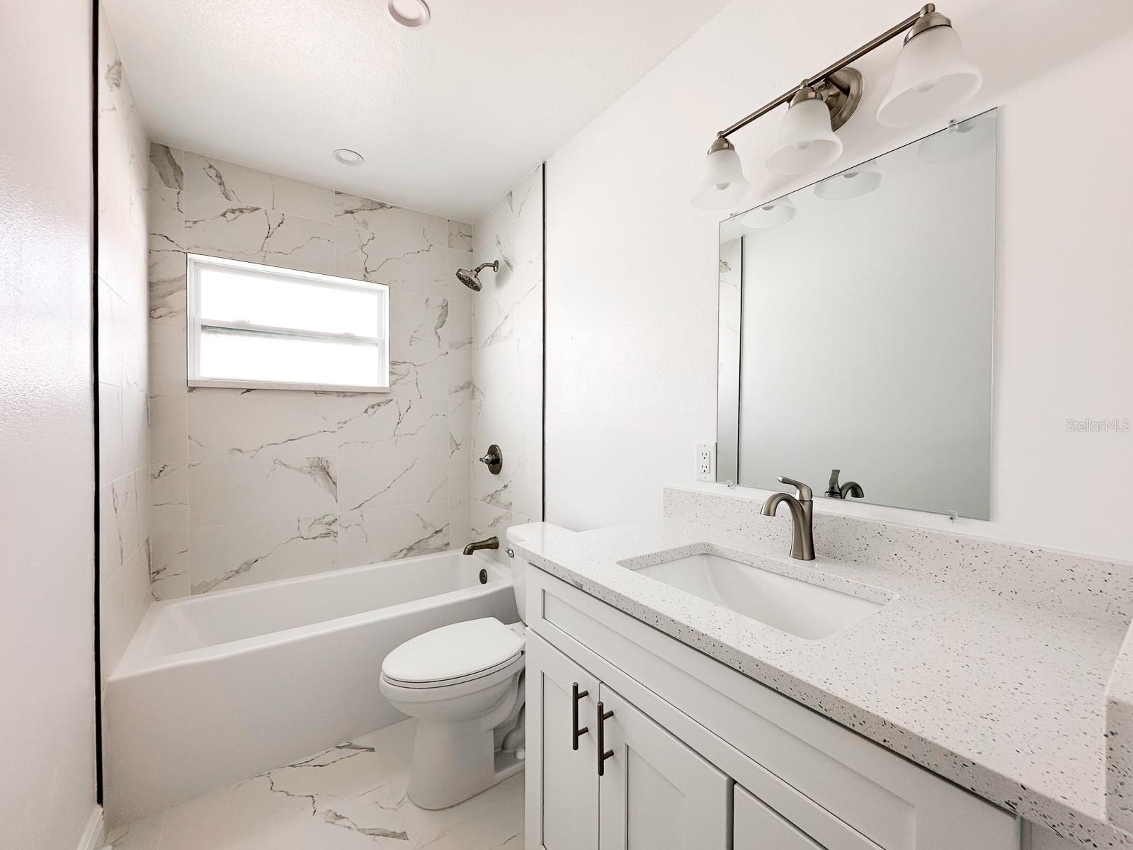 Image 5 of 67 For 11295 1st Street E