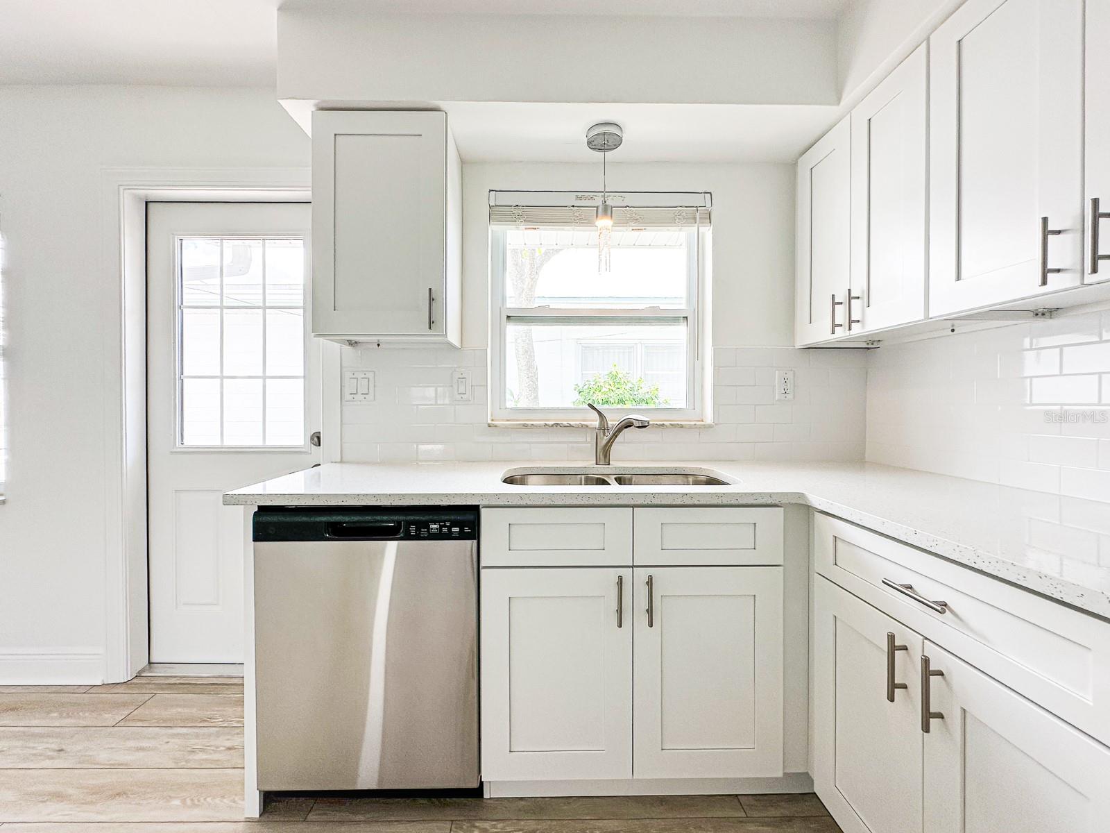 Image 50 of 67 For 11295 1st Street E