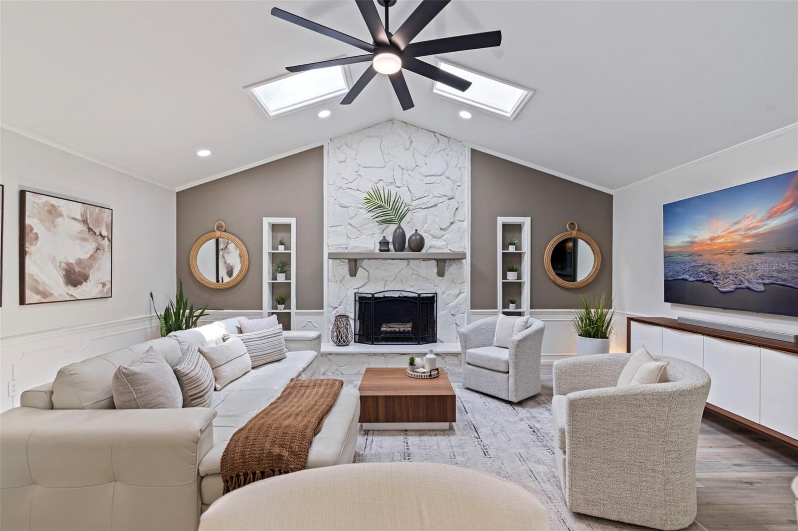 Image 22 of 48 For 7108 Pelican Island Drive