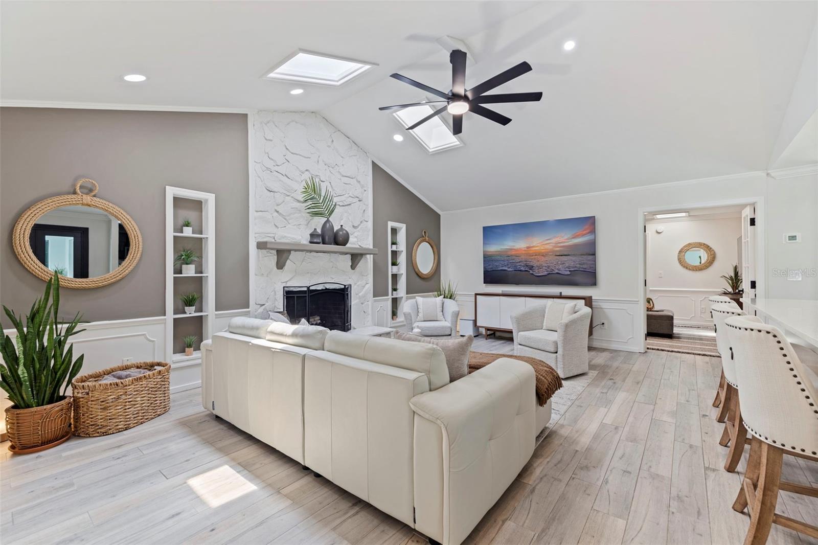 Image 23 of 48 For 7108 Pelican Island Drive