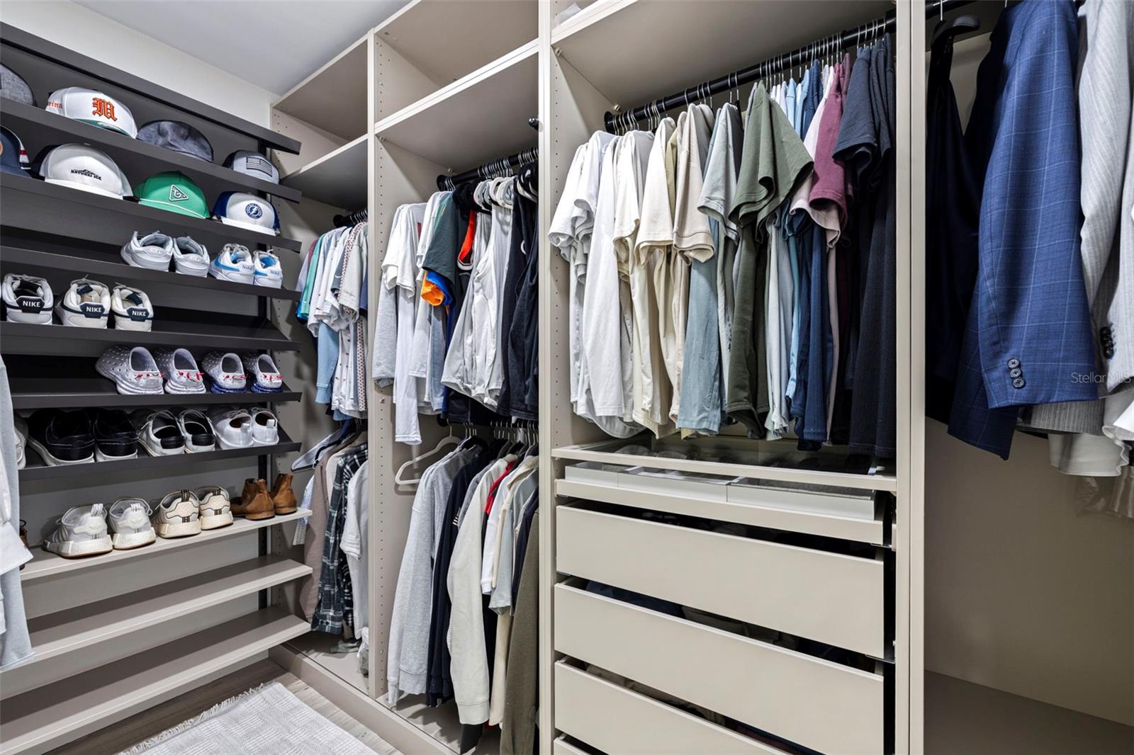 Image 34 of 48 For 7108 Pelican Island Drive