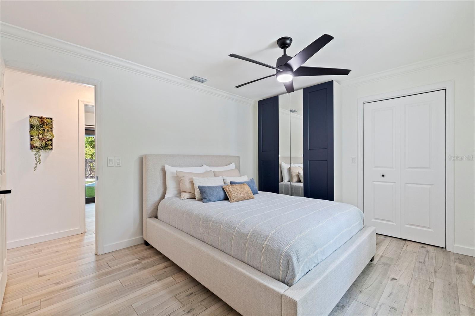 Image 36 of 48 For 7108 Pelican Island Drive