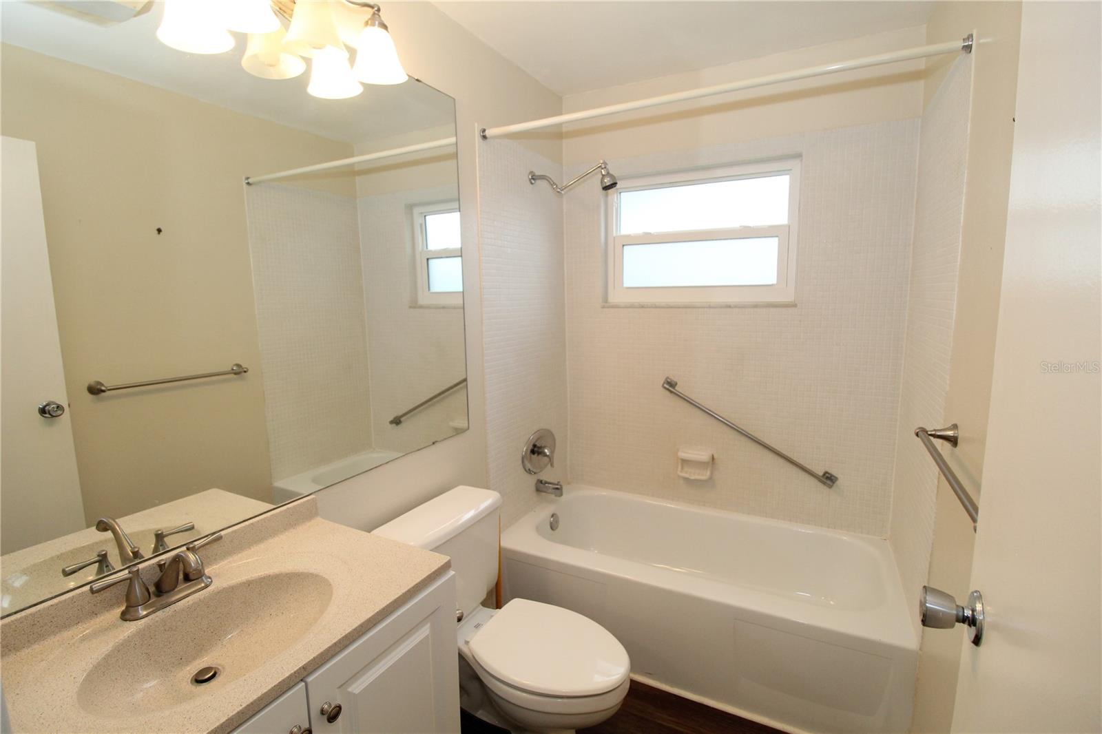 Image 11 of 36 For 2202 Clubhouse Drive 185