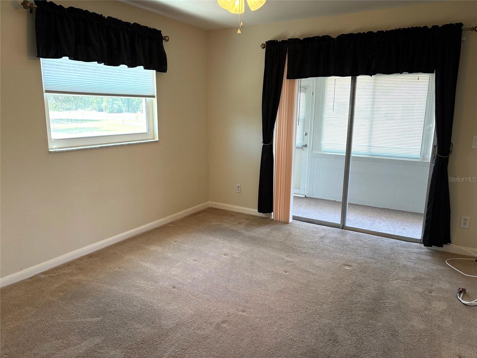 Image 12 of 36 For 2202 Clubhouse Drive 185