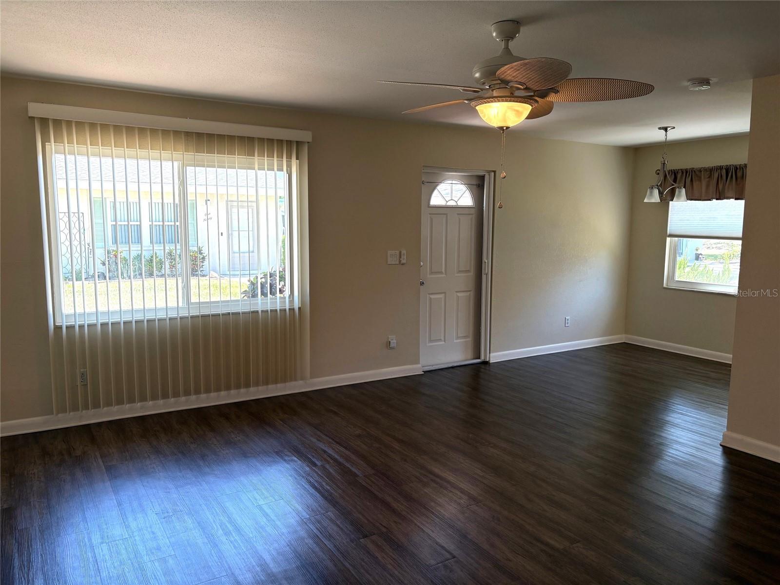 Image 6 of 36 For 2202 Clubhouse Drive 185