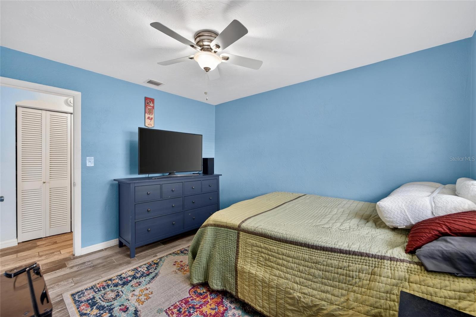 Listing photo id 30 for 2842 61st Lane N