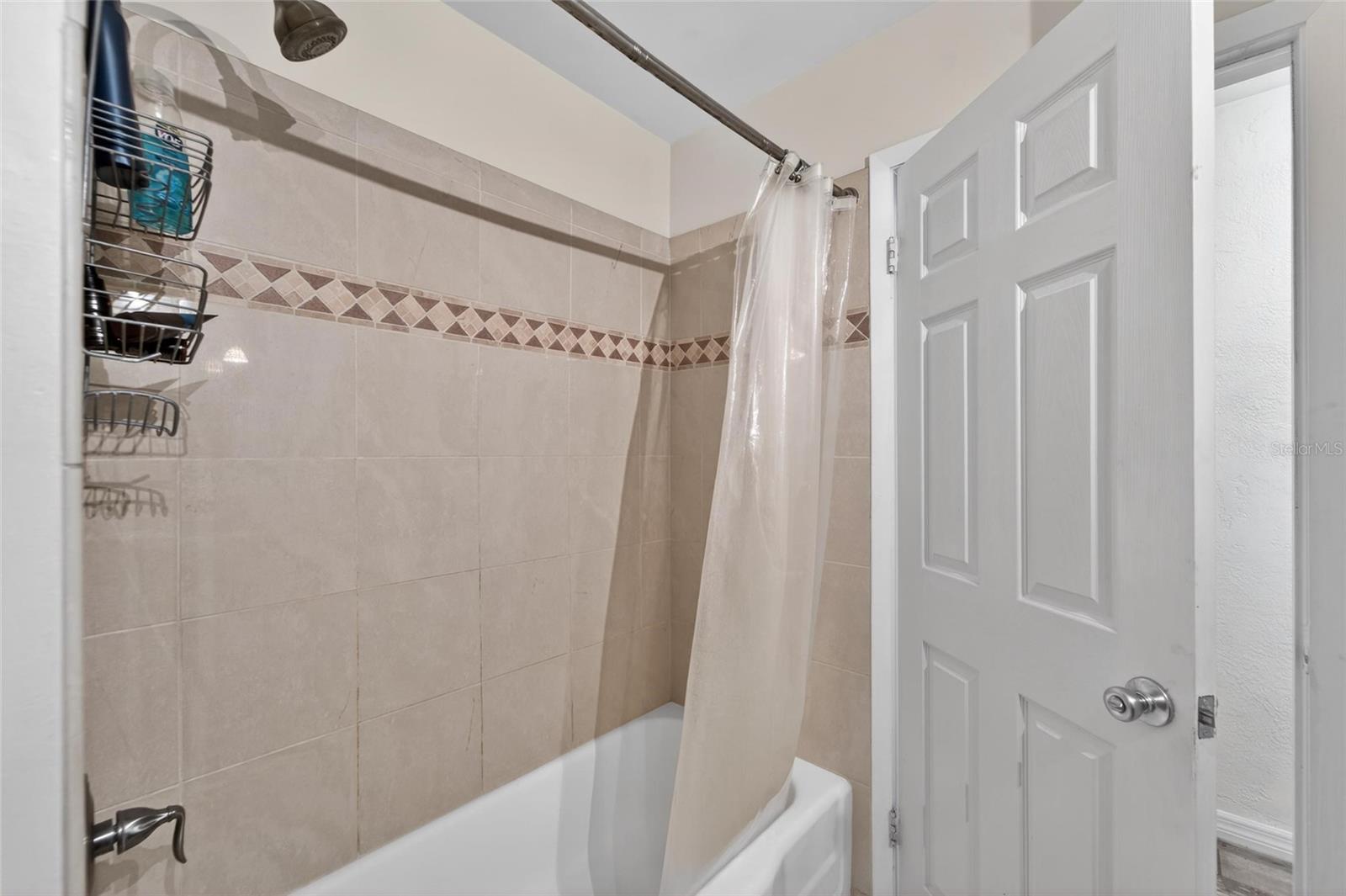 Listing photo id 35 for 2842 61st Lane N