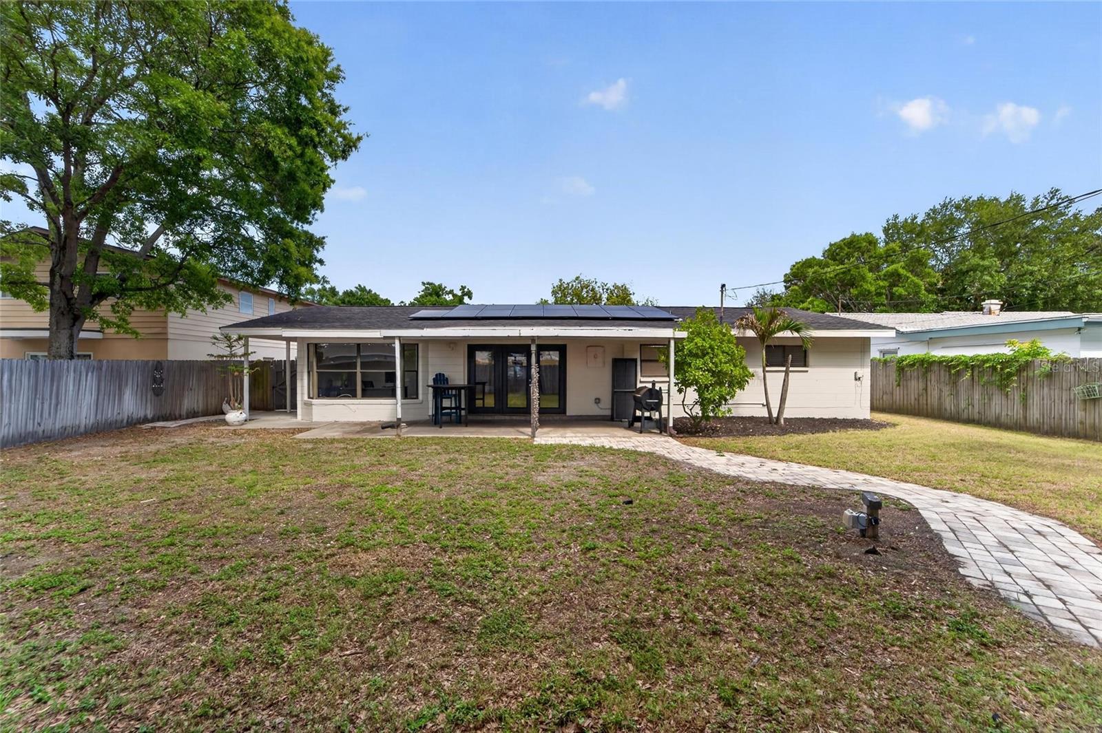 Listing photo id 40 for 2842 61st Lane N