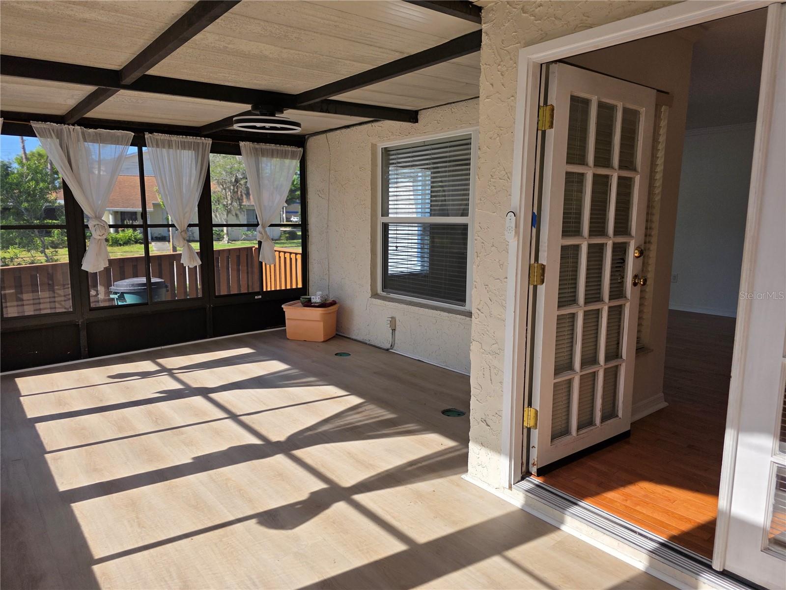 Image 27 of 46 For 14602 Pine Glen Circle