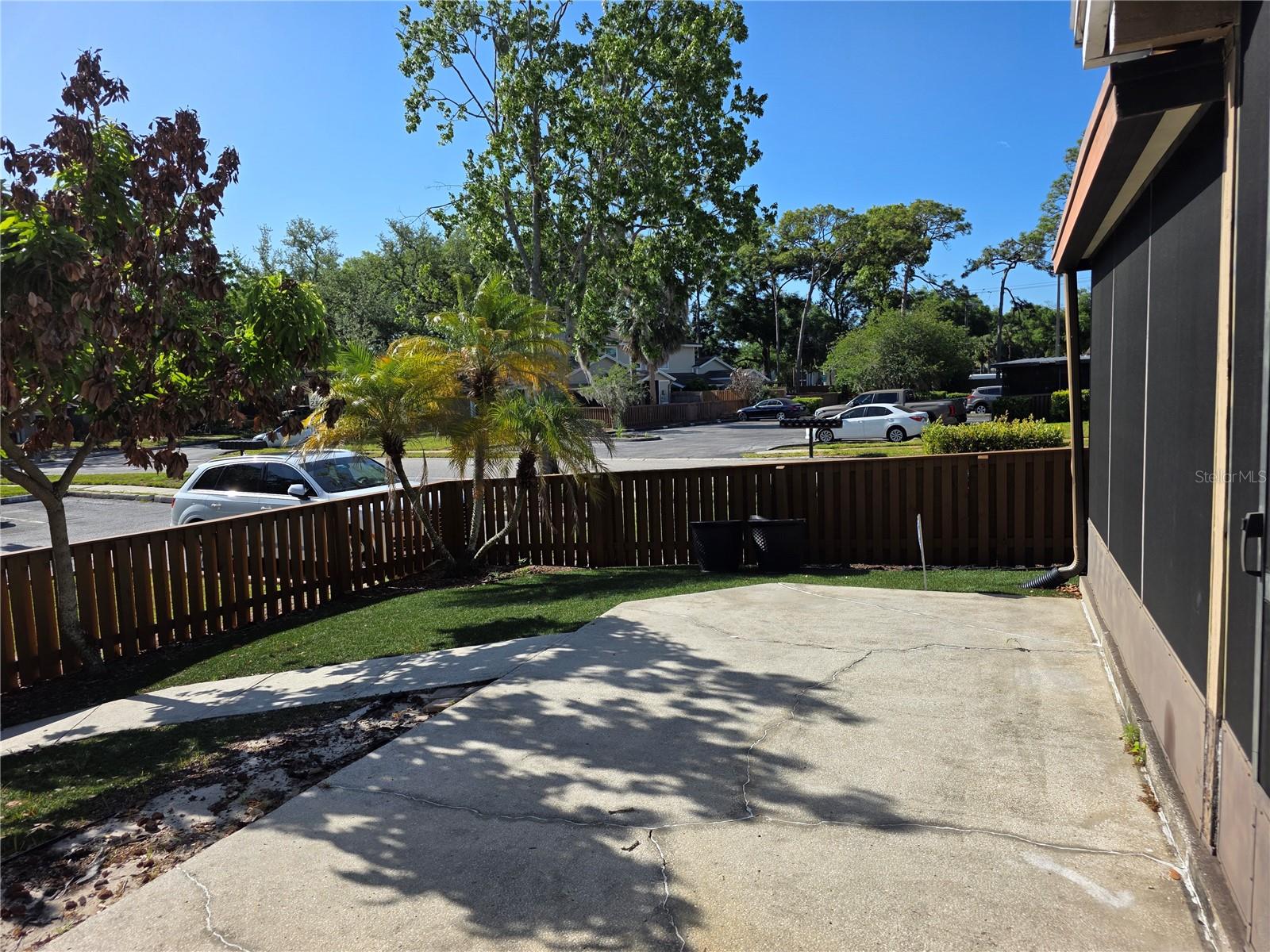 Image 31 of 46 For 14602 Pine Glen Circle