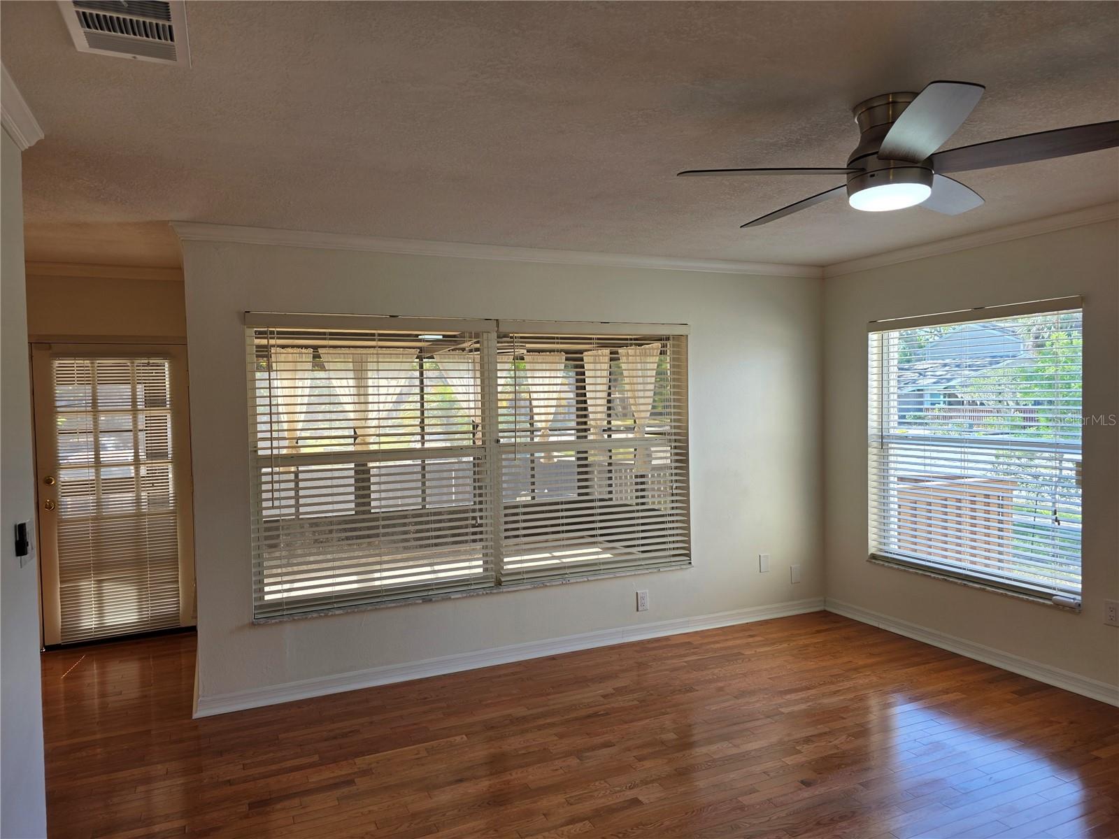 Image 8 of 46 For 14602 Pine Glen Circle