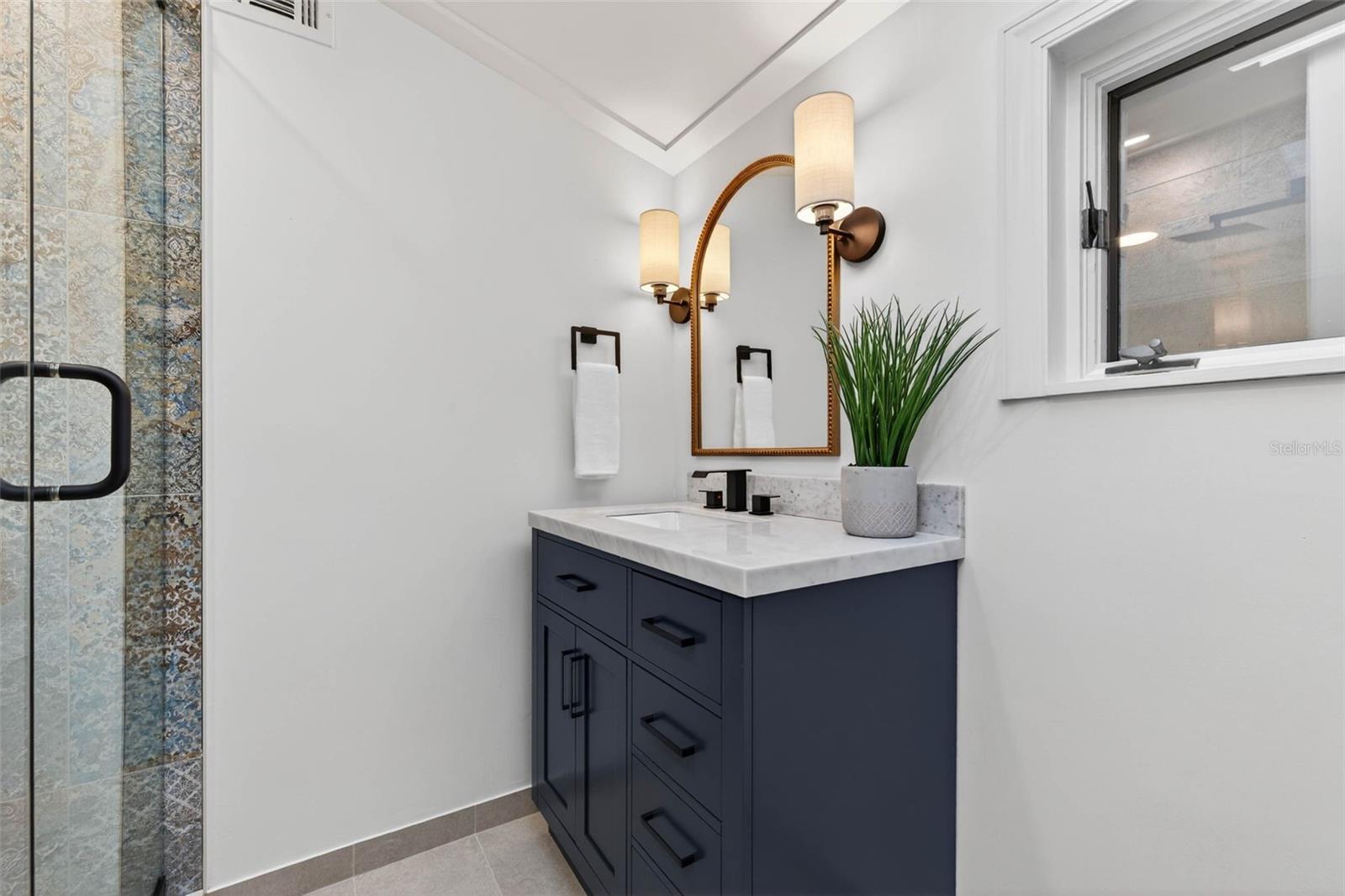 Image 57 of 79 For 1222 Brightwaters Boulevard Ne