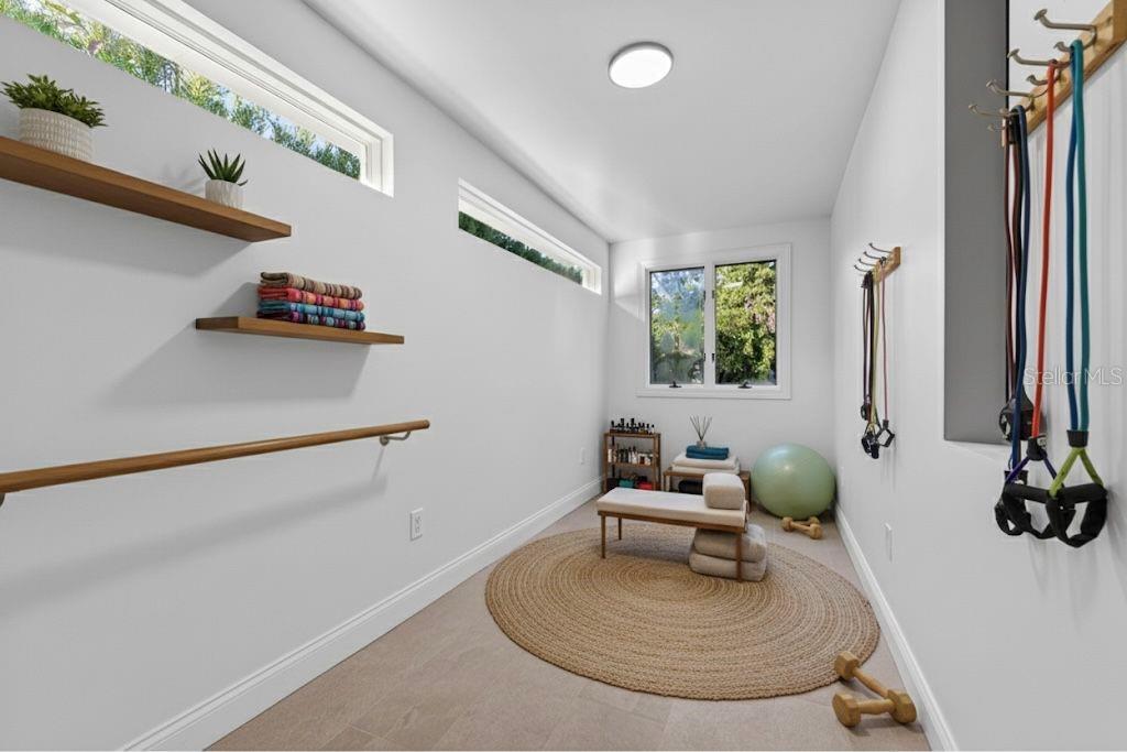 Image 64 of 79 For 1222 Brightwaters Boulevard Ne