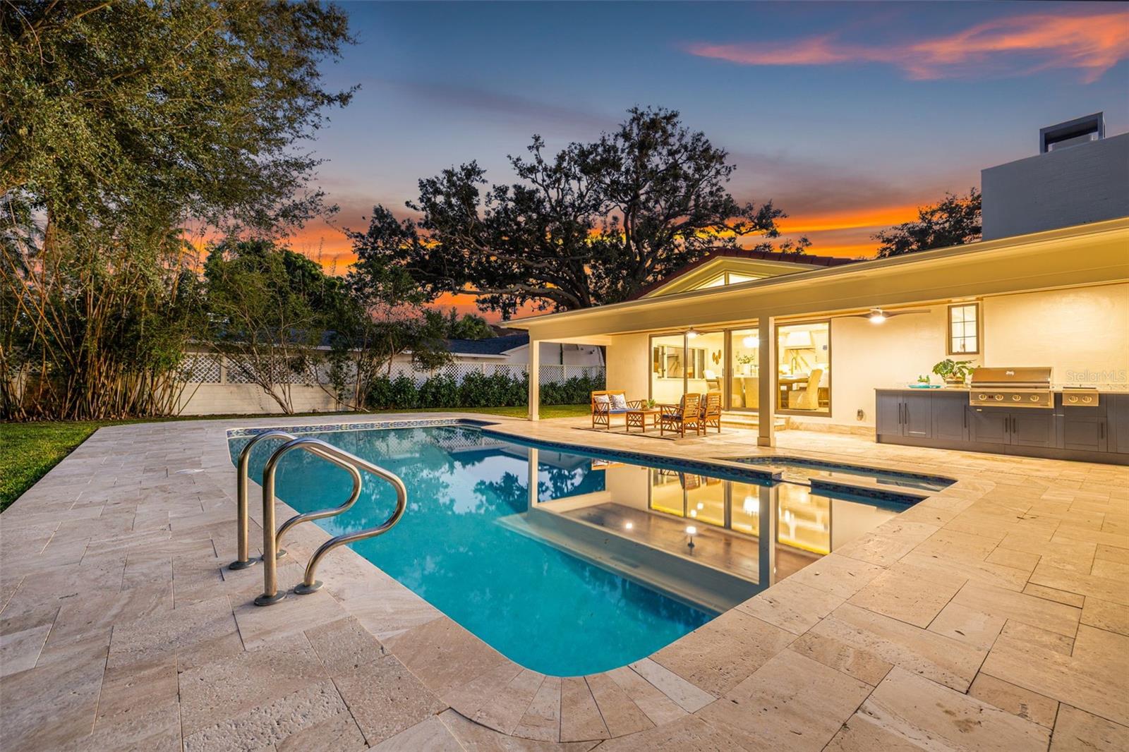 Image 74 of 79 For 1222 Brightwaters Boulevard Ne