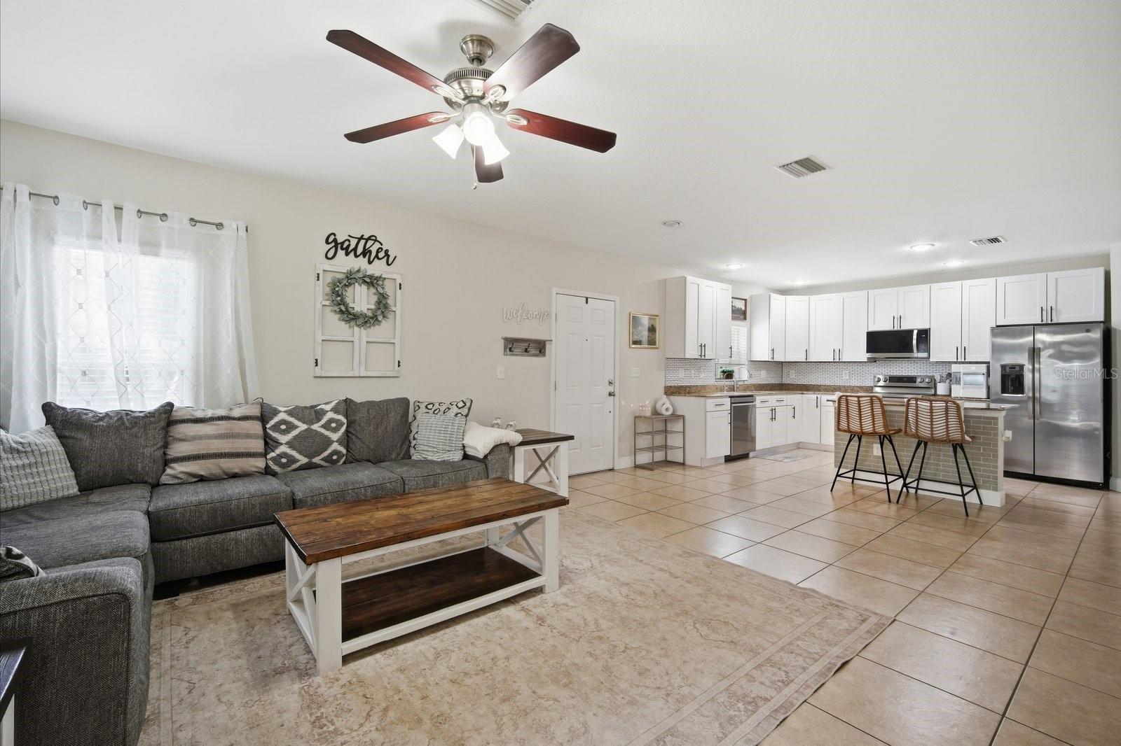 Listing photo id 13 for 4711 Chatterton Way