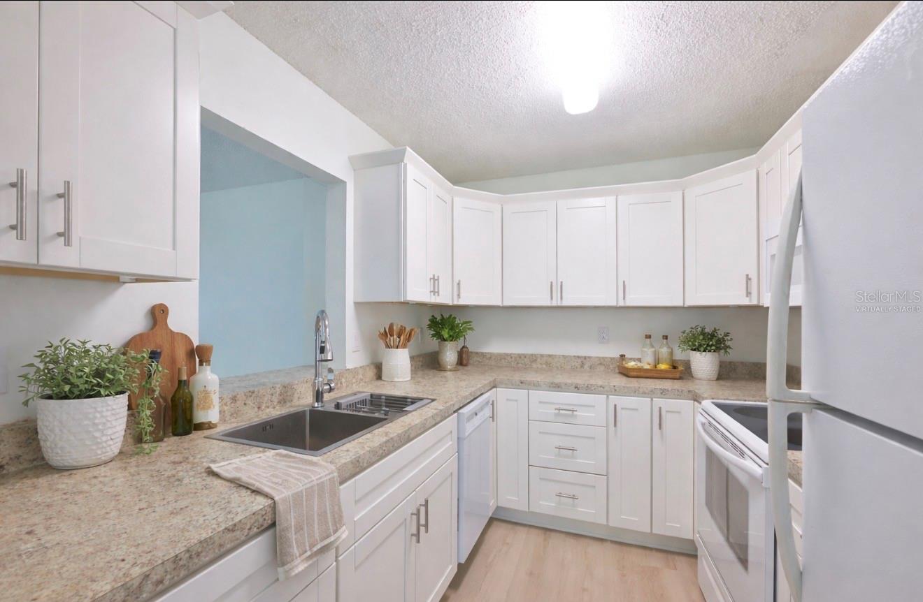 Image 15 of 99 For 511 Finsbury Circle B