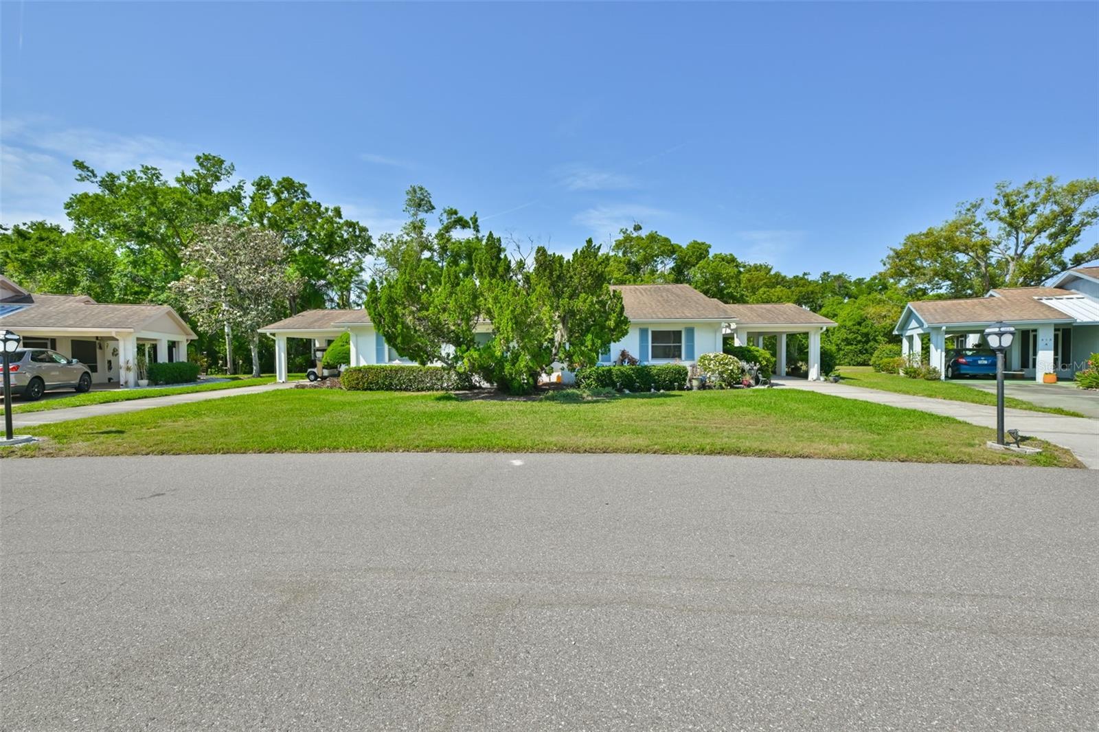 Image 17 of 99 For 511 Finsbury Circle B