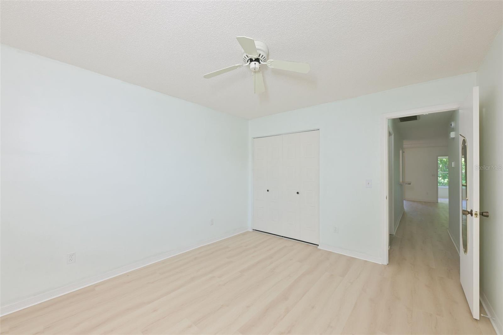 Image 37 of 99 For 511 Finsbury Circle B