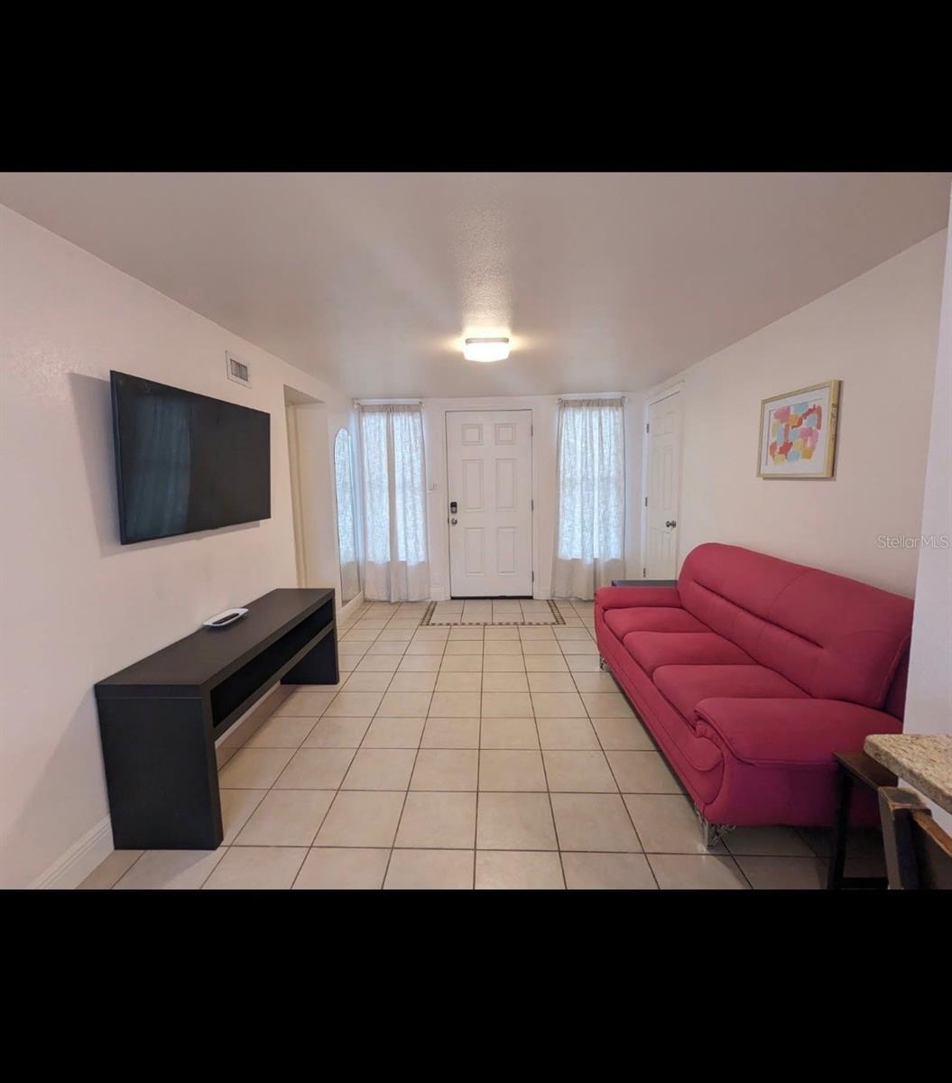 Image 4 of 10 For 203 Crest 1-2 Avenue