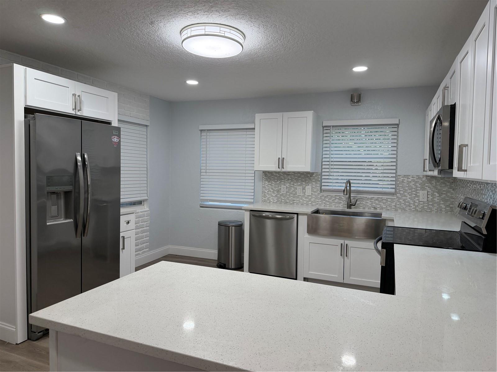 Image 6 of 23 For 1947 Chenango Avenue