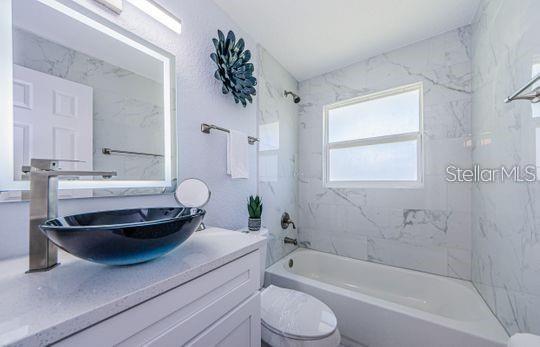 Image 9 of 23 For 1947 Chenango Avenue