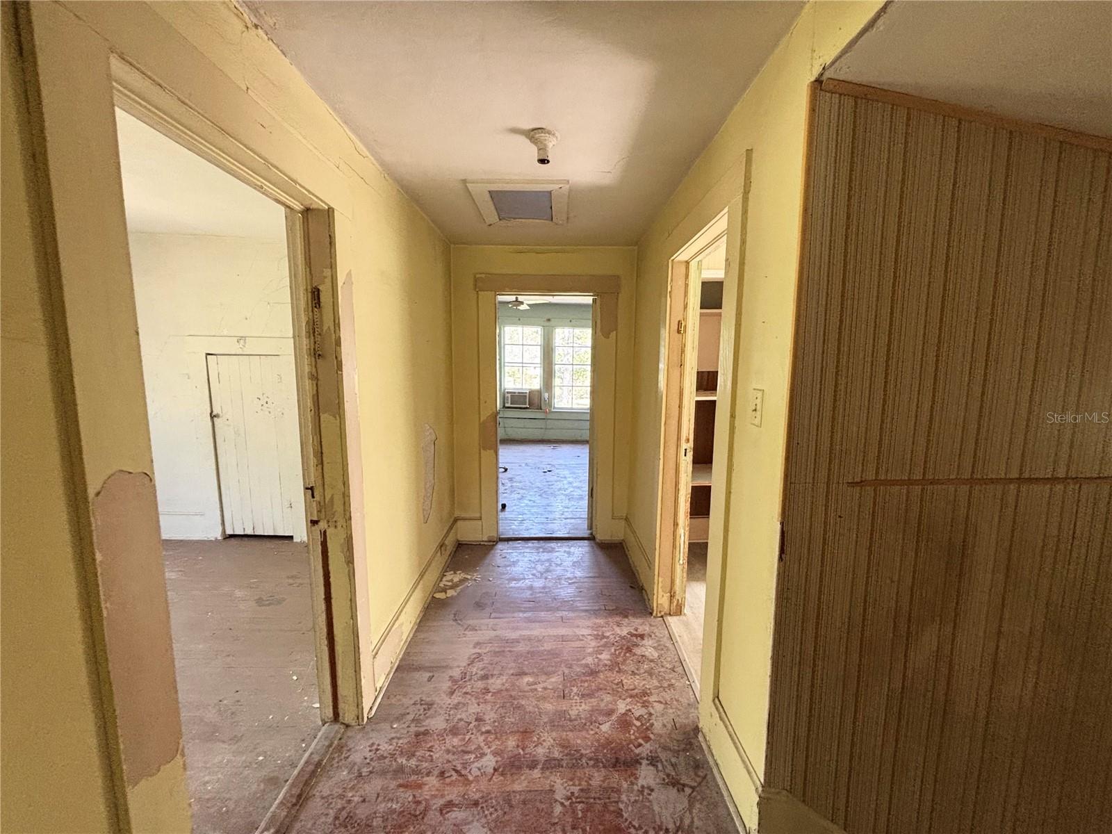 Image 20 of 35 For 19435 Fort Dade Avenue