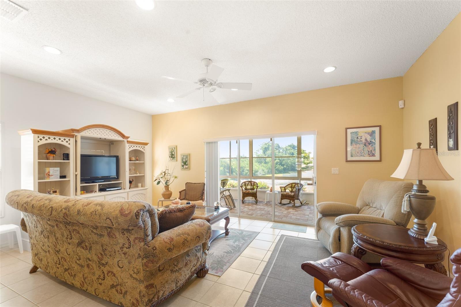 Image 19 of 95 For 2815 Wood Pointe Drive