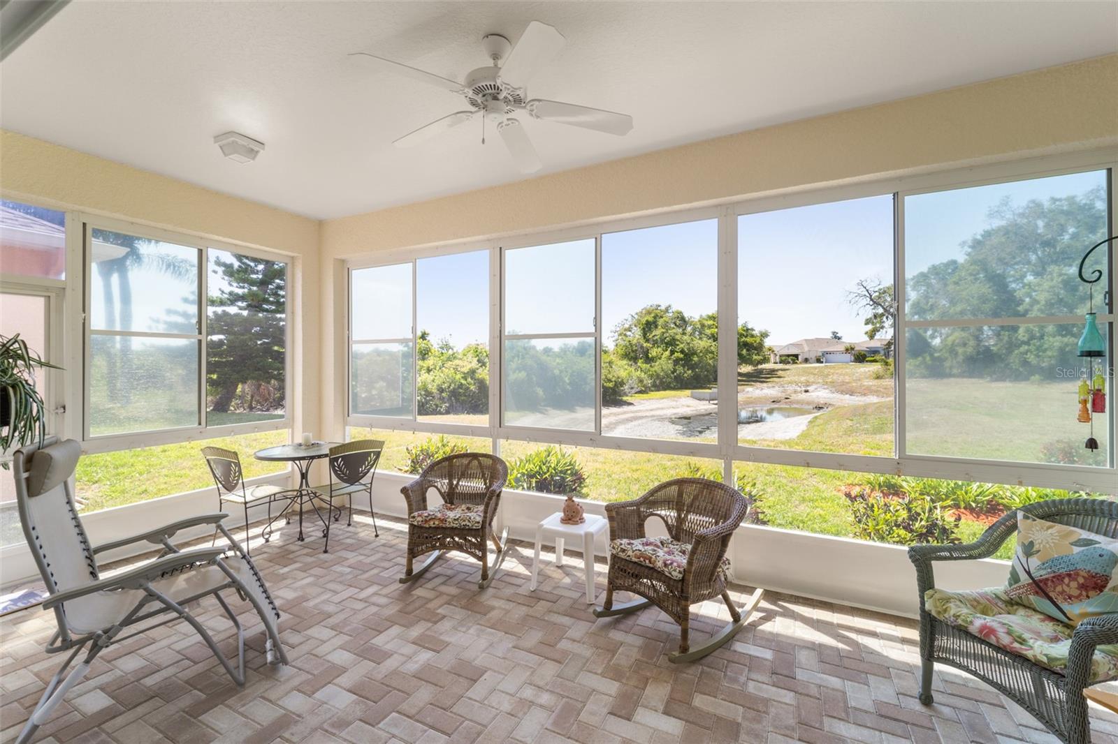 Image 33 of 95 For 2815 Wood Pointe Drive
