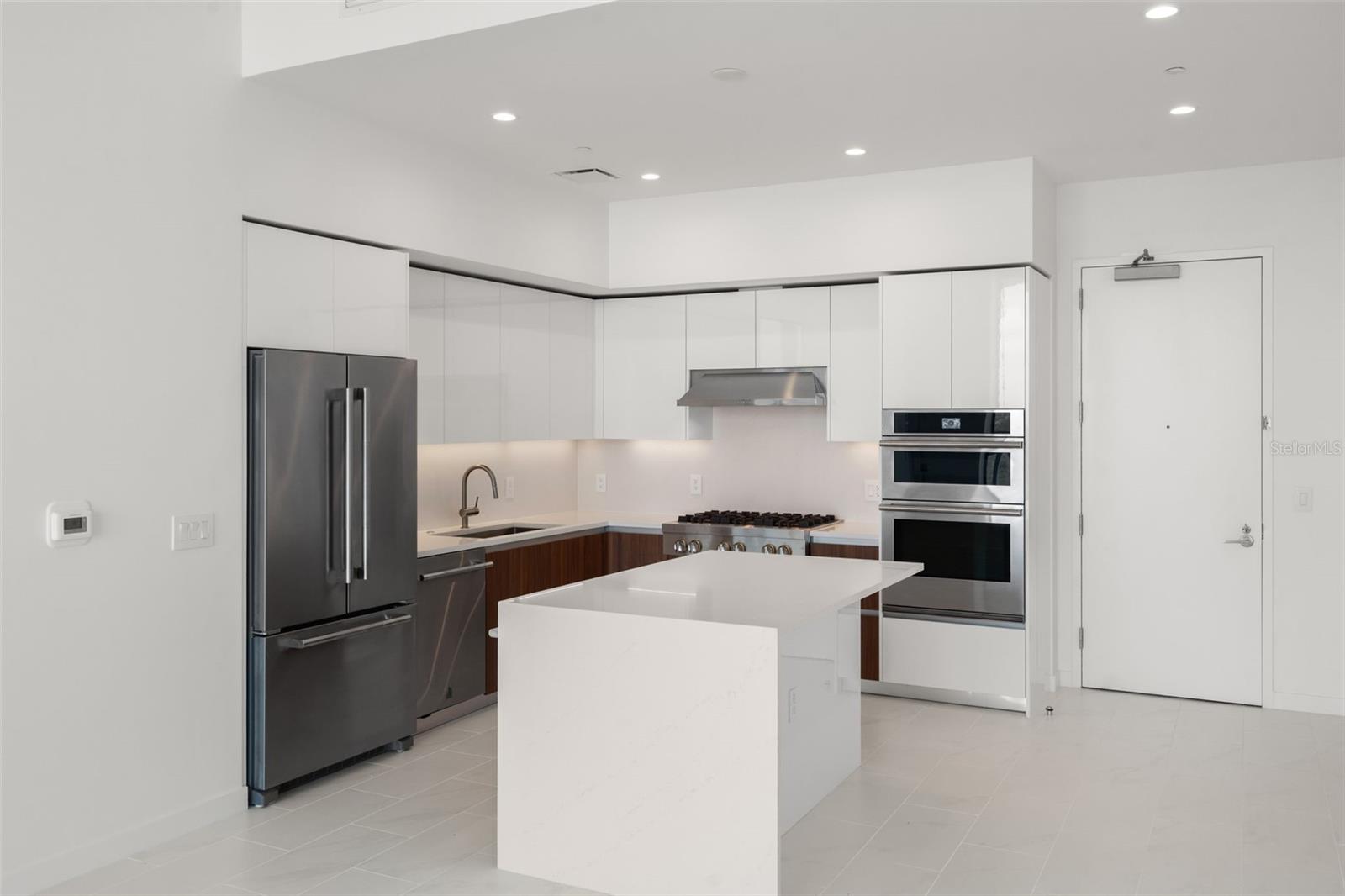 Image 21 of 39 For 400 Central Avenue 1909