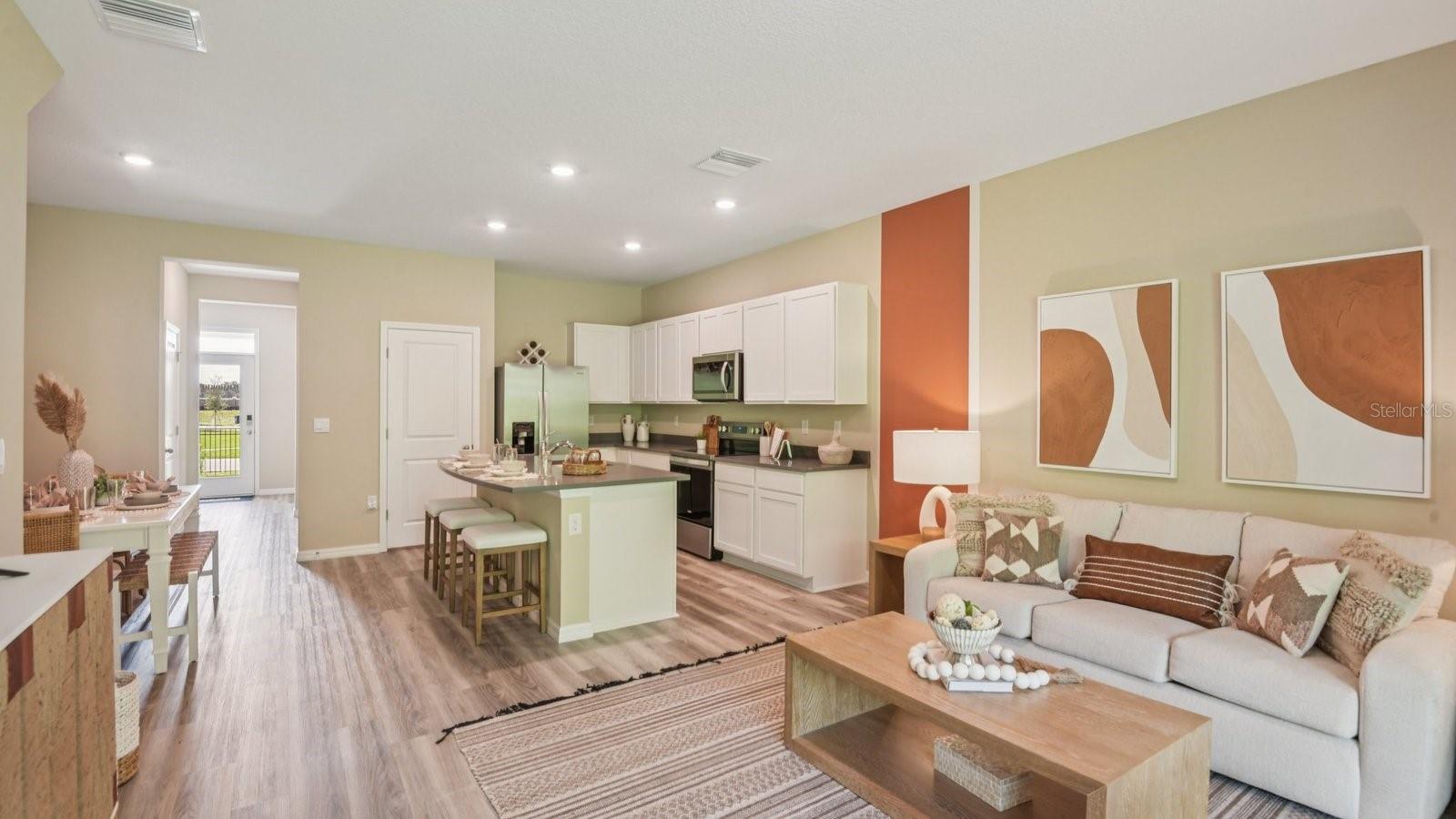 Image 6 of 33 For 17631 Spanish Oak Loop