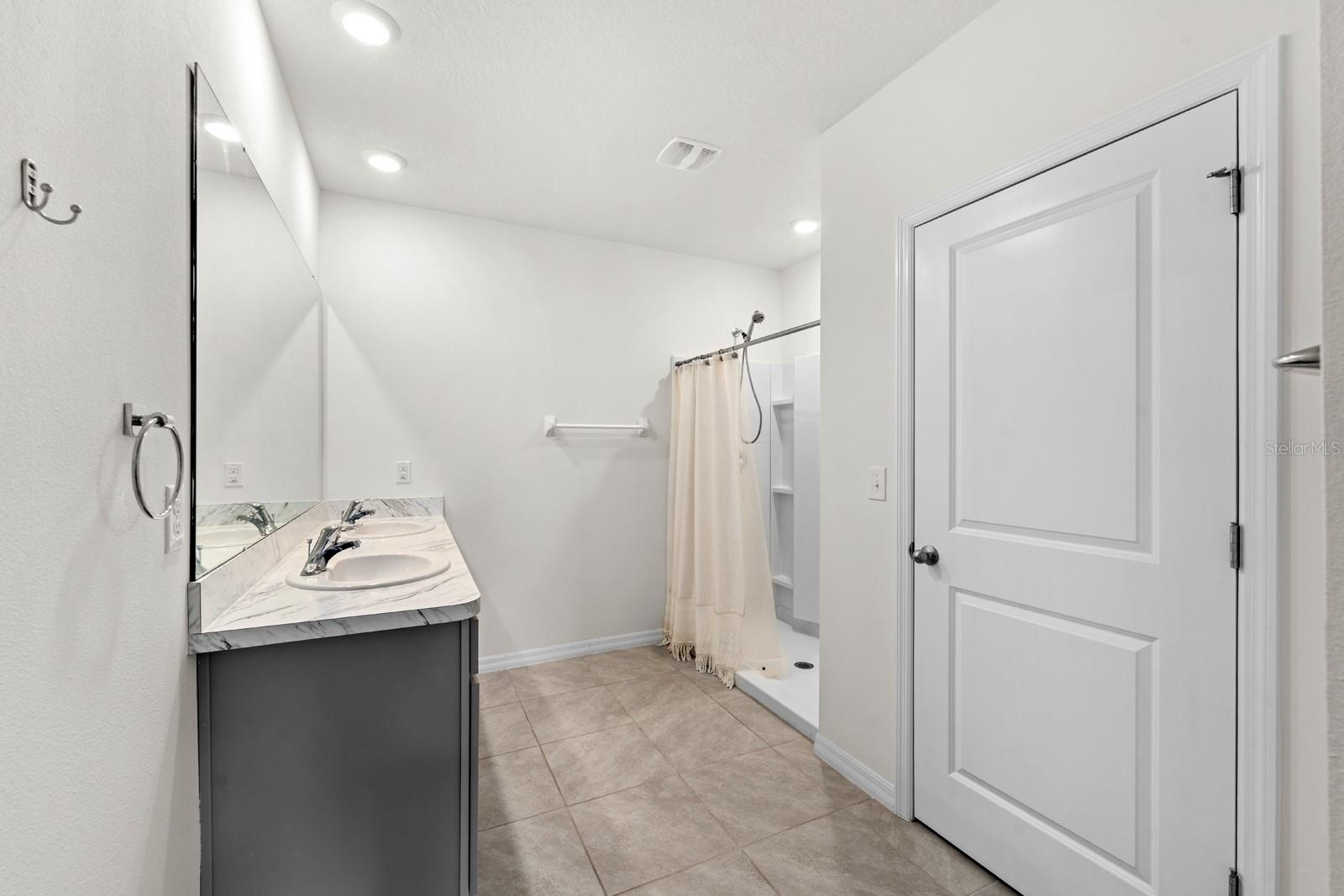 Image 14 of 31 For 2411 Mizner Bay Avenue