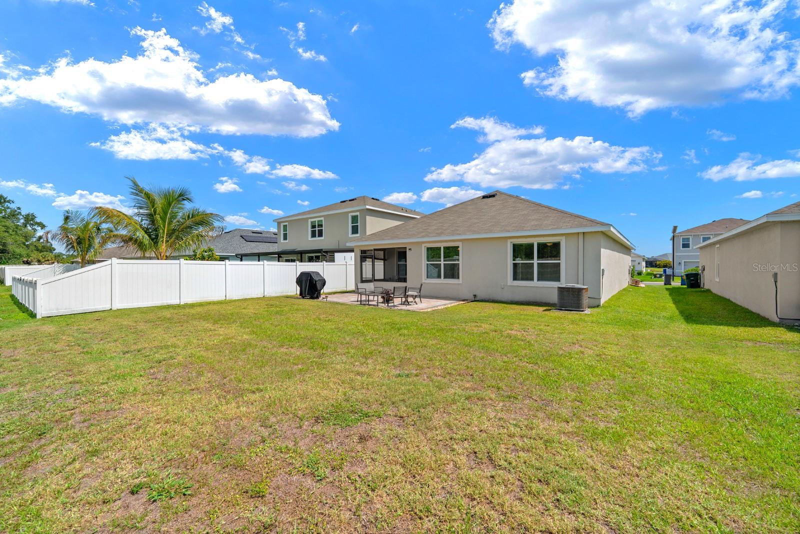 Image 22 of 31 For 2411 Mizner Bay Avenue