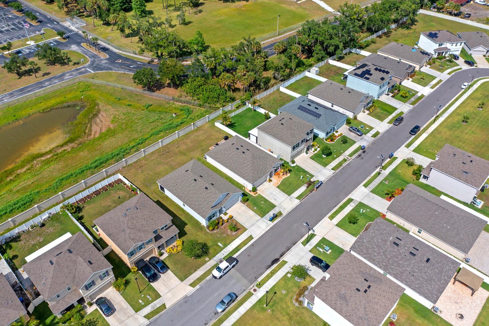 Image 27 of 31 For 2411 Mizner Bay Avenue