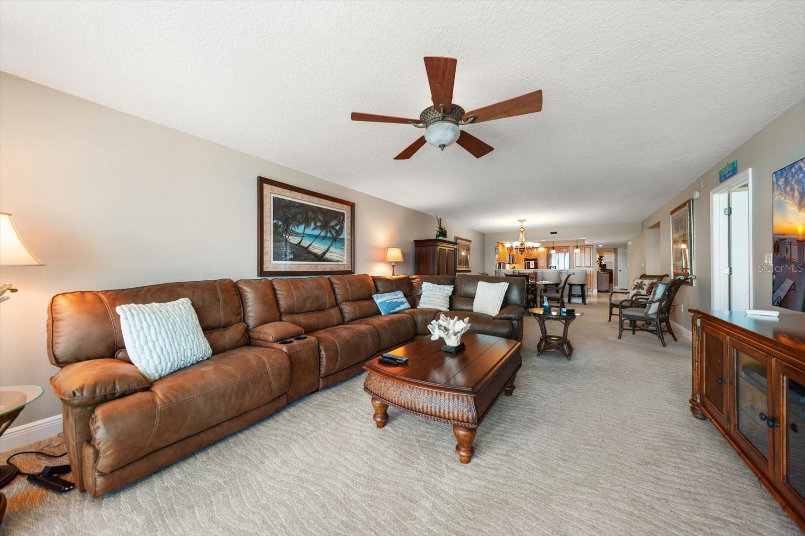 Image 11 of 42 For 16326 Gulf Boulevard 206