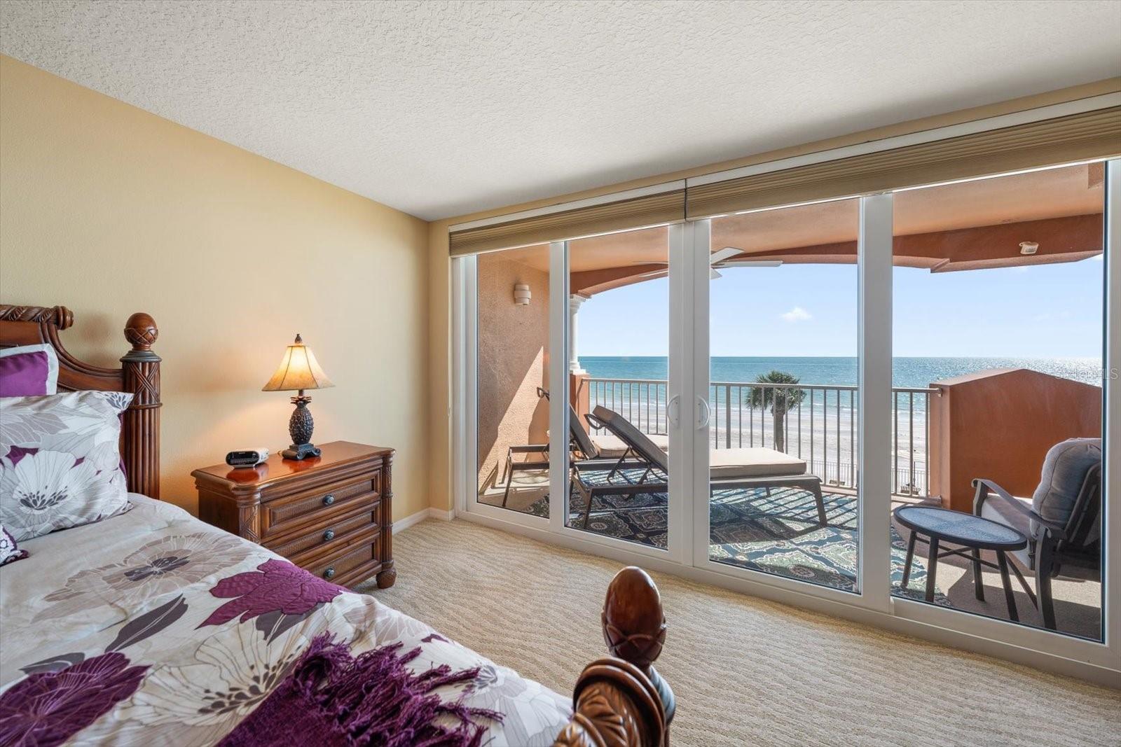 Image 20 of 42 For 16326 Gulf Boulevard 206