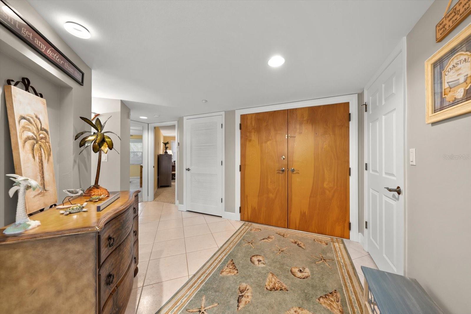 Image 28 of 42 For 16326 Gulf Boulevard 206